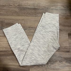 Lululemon 21” Wunder Under Size 2